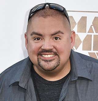 Is Comedian Gabriel Iglesias Married He Was Dating Claudia Valdez