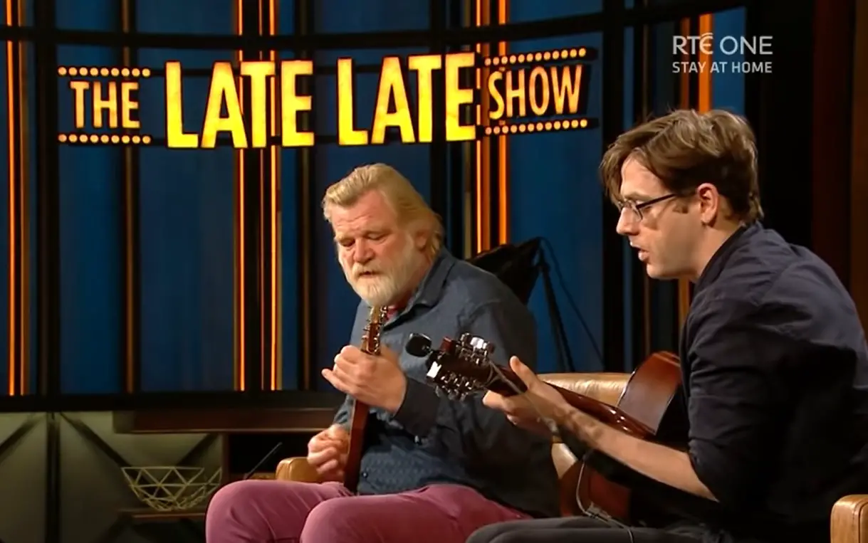 Brendan Gleeson performing 'A Pint Of Plain is Your Only Man' with his son Fergus on The Late Late Show.