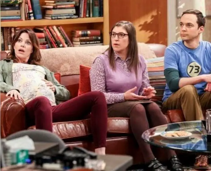 Courtney Henggeler on the Big Bang Theory