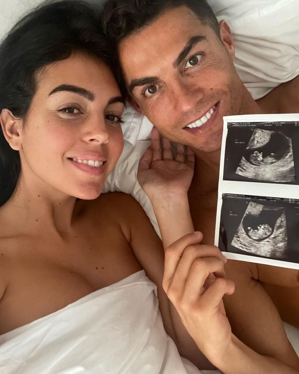 Cristiano Ronaldo and his girlfriend Georgina Rodriguez announcing their twin babies.