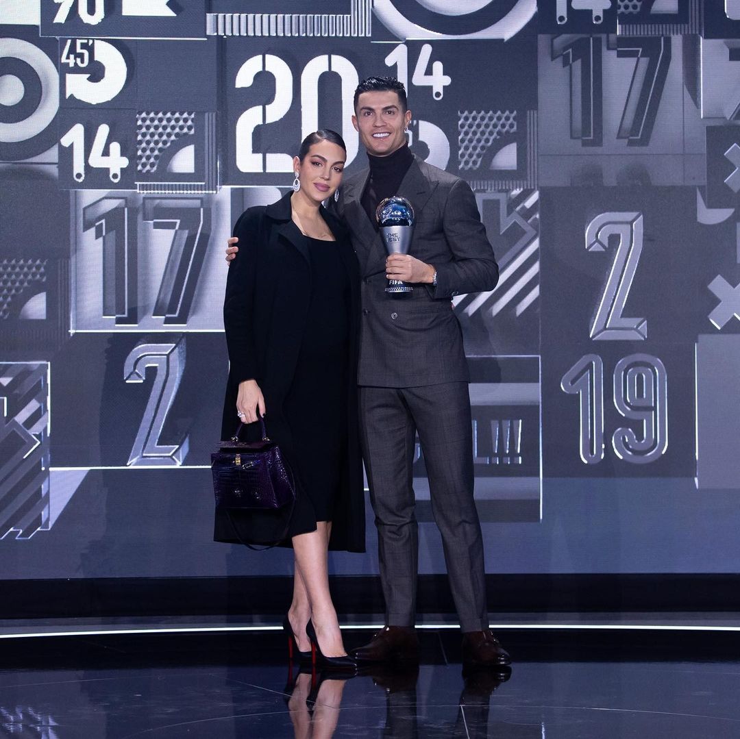 Georgina RodrÃ­guezÂ with her partner, Cristiano Ronaldo, after he won the Fifa Special Award