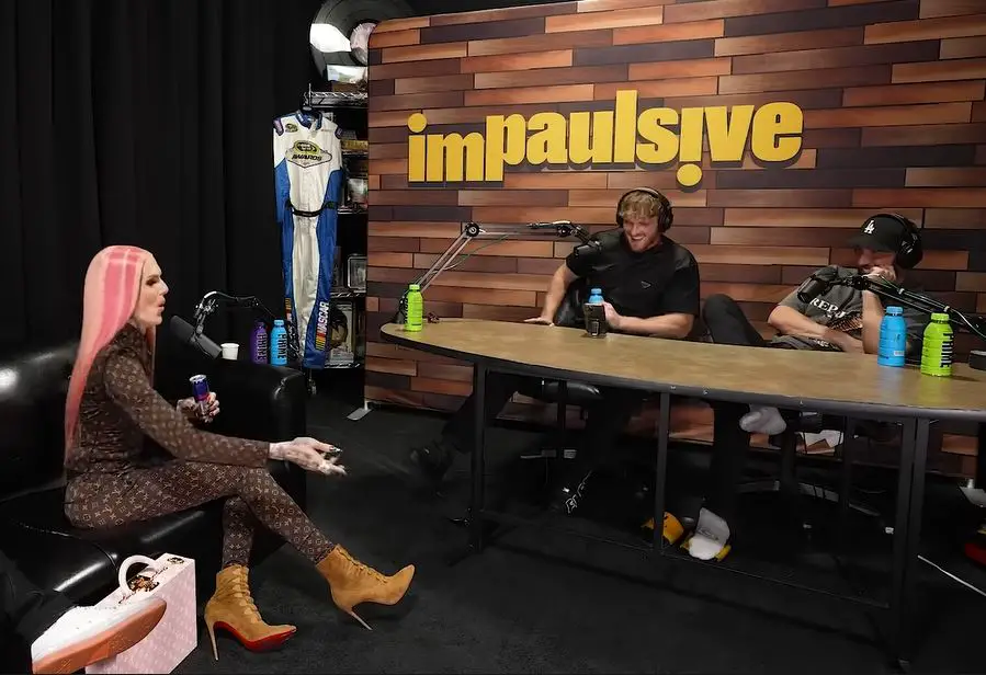 Jeffree Star talking about the beauty community and Tati Westbrook's feud on Impaulsive