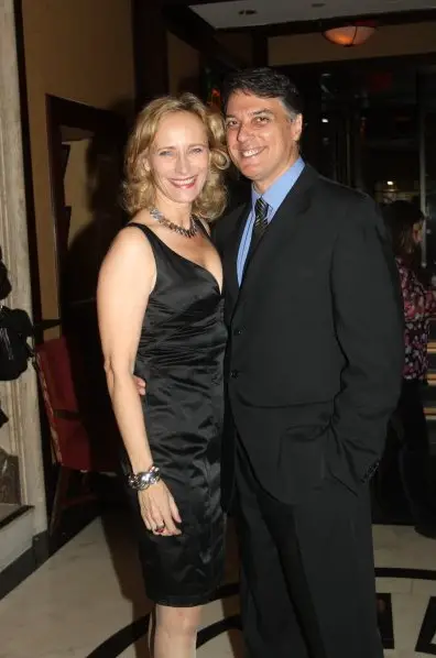 Laila Robins with her husband, Robert Cuccioli, in 2010.