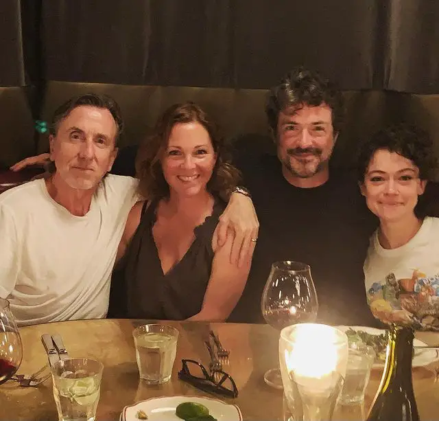 Tatiana Maslany with her boyfriend Brendan Hines, Kelli Williams, and Tim Roth, on July 25, 2021.