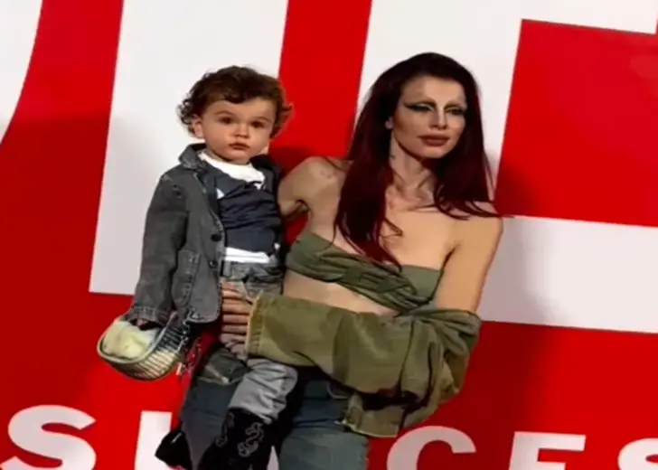 julia_and_son