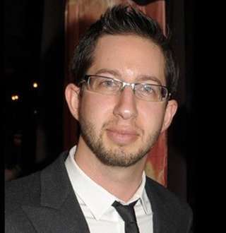 Justin Siegel Wiki: Divorced With Wife At Age 28, Dating Girlfriend At 37?