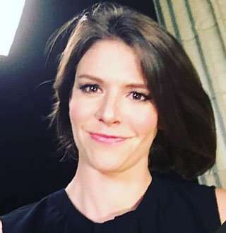 kasie hunt msnbc wedding eye magical reflects husband perfect injury