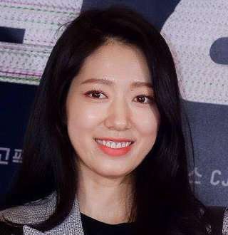 Park Shin-hye Dating TV Shows Actor; Find Out How These Actors Met