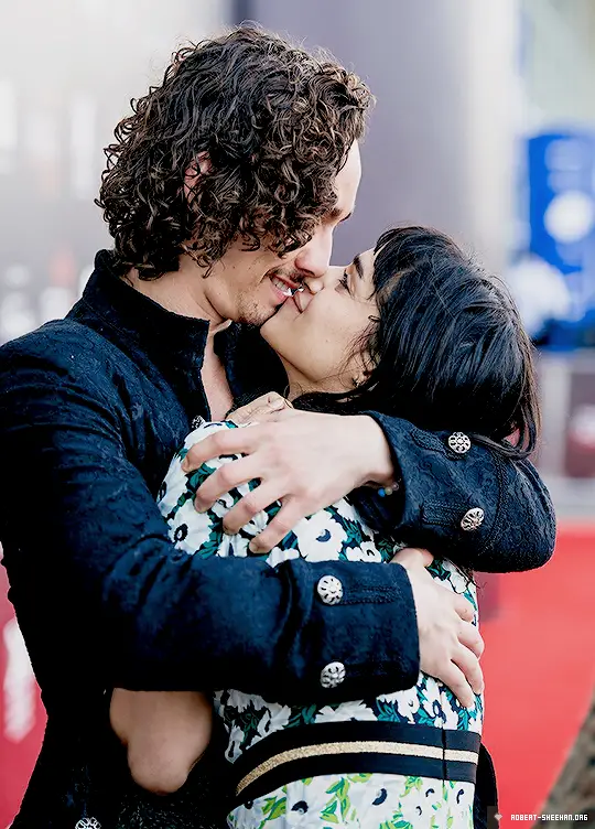 Robert Sheehan and Sofia Boutella