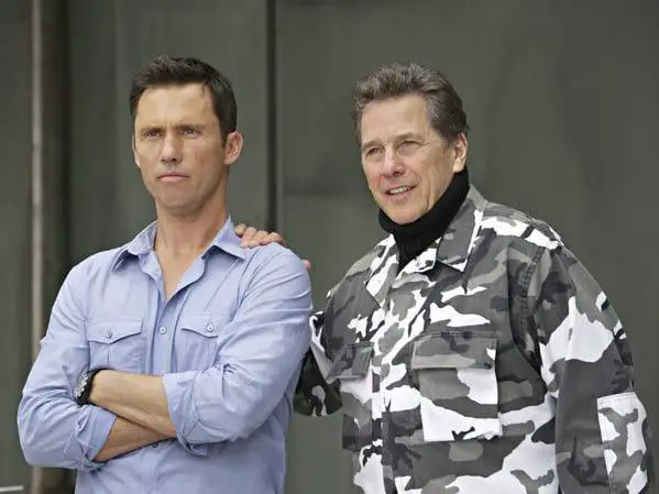 Tim Matheson and Jeffrey Donovan in Burn Notice.(Source: IMDb)
