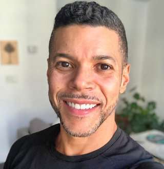 Star Trek Star Wilson Cruz, Out Gay Man's Love; Who Is Boyfriend?