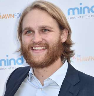 Wyatt Russell S Married Life With Meredith Hagner Bio Details